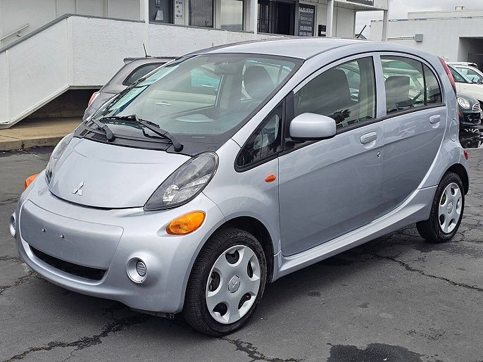 2012 Mitsubishi i-MiEV photo 3
