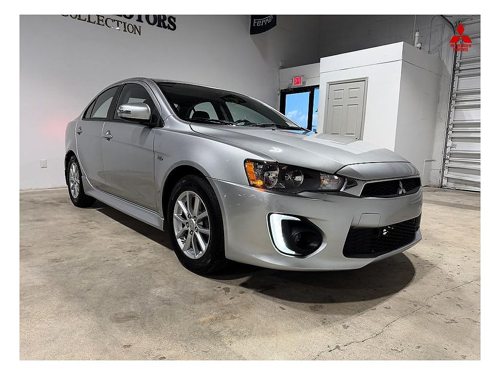 2016 Mitsubishi Lancer ES