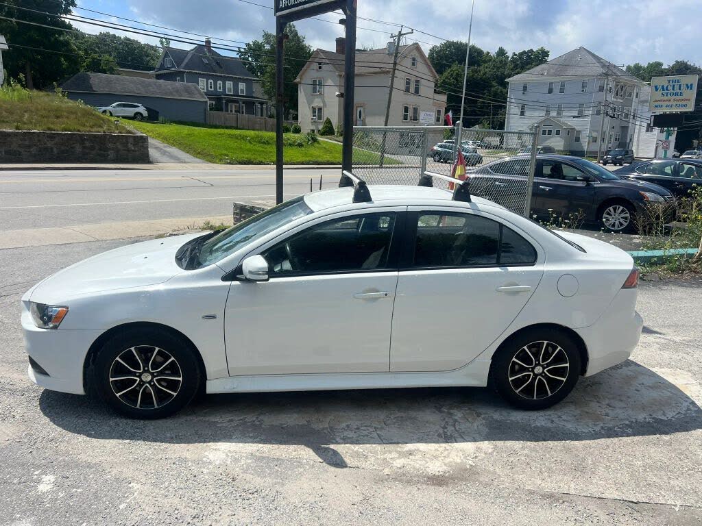 2015 Mitsubishi Lancer SE