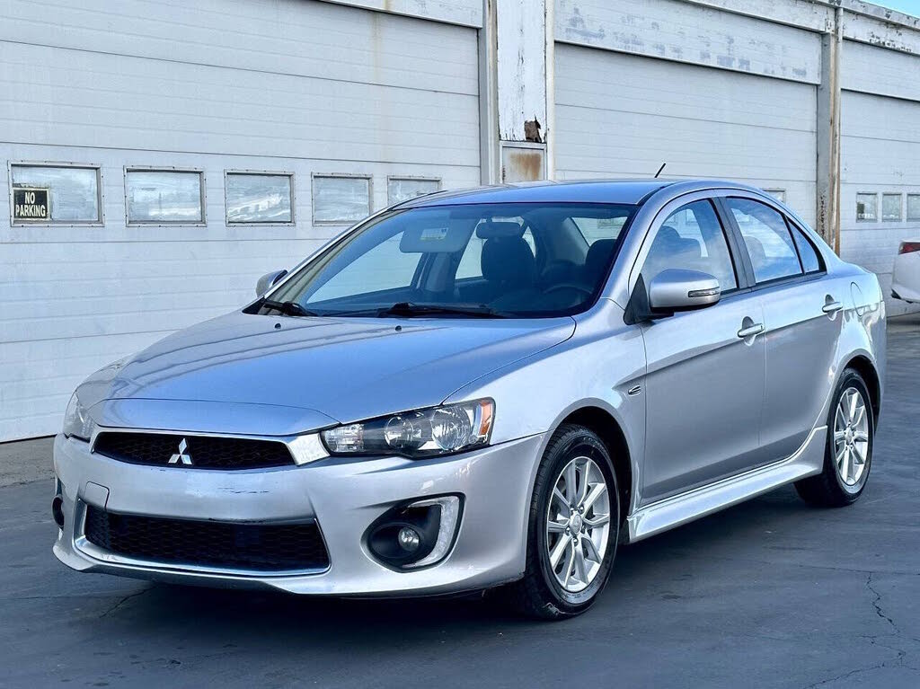 2016 Mitsubishi Lancer ES