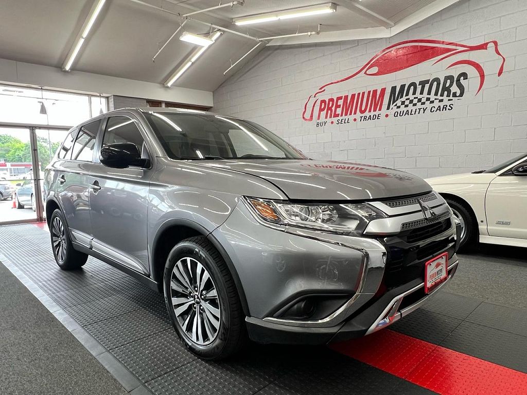 2020 Mitsubishi Outlander ES