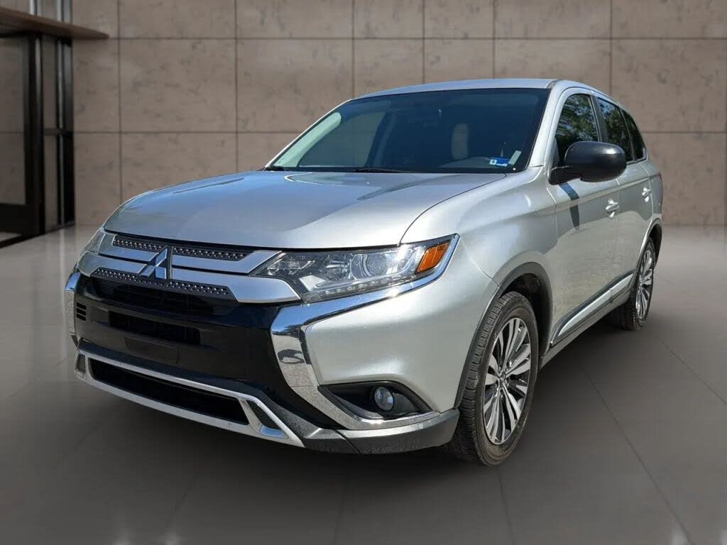 2019 Mitsubishi Outlander ES