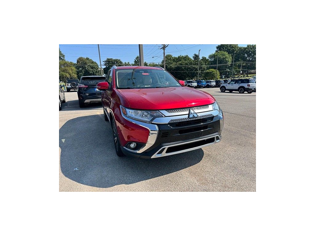 2020 Mitsubishi Outlander SE