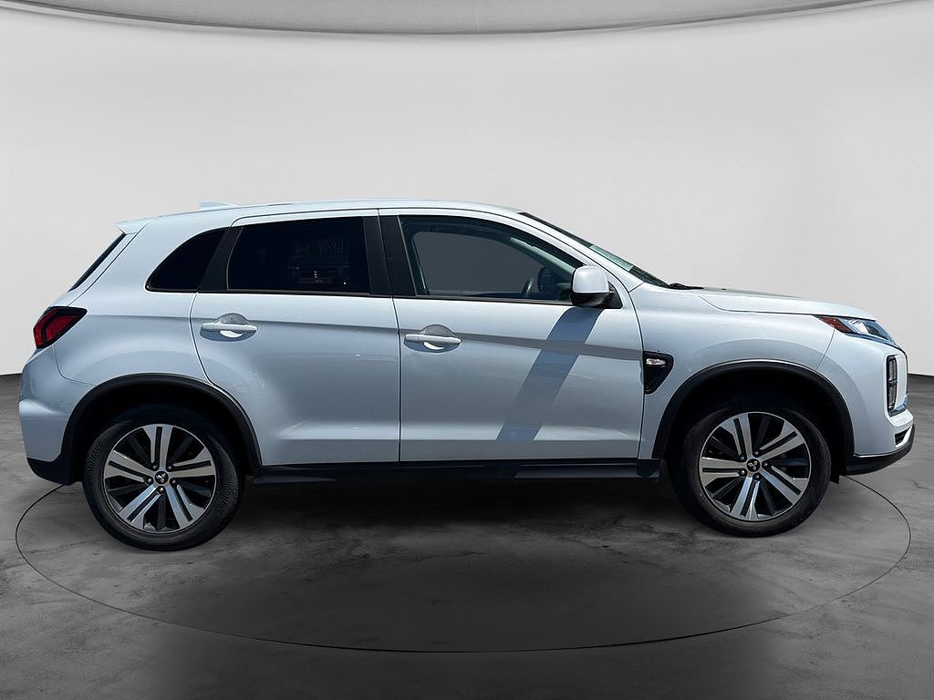 2024 Mitsubishi Outlander Sport 2.0 LE