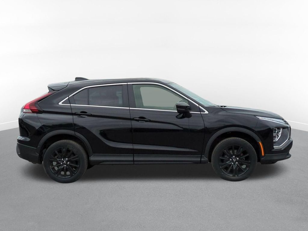 2024 Mitsubishi Eclipse Cross LE
