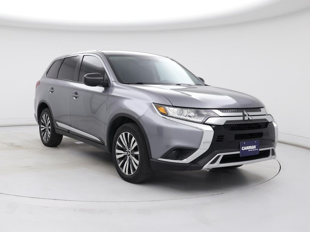 2020 Mitsubishi Outlander SE