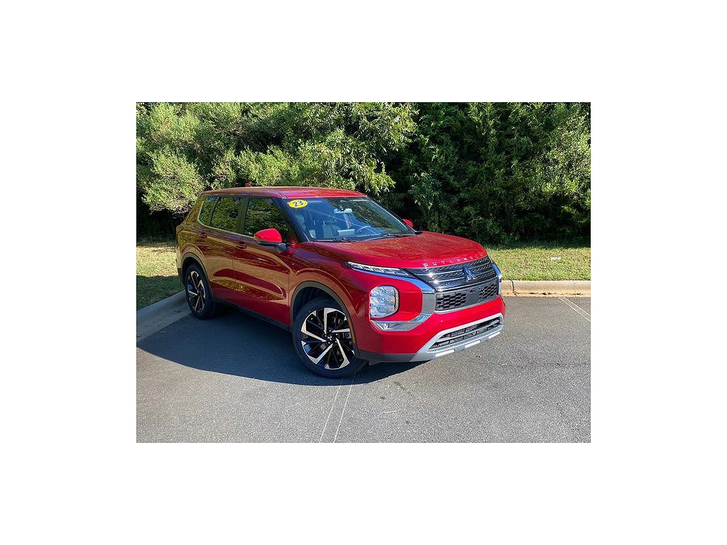 2023 Mitsubishi Outlander SE Special Edition
