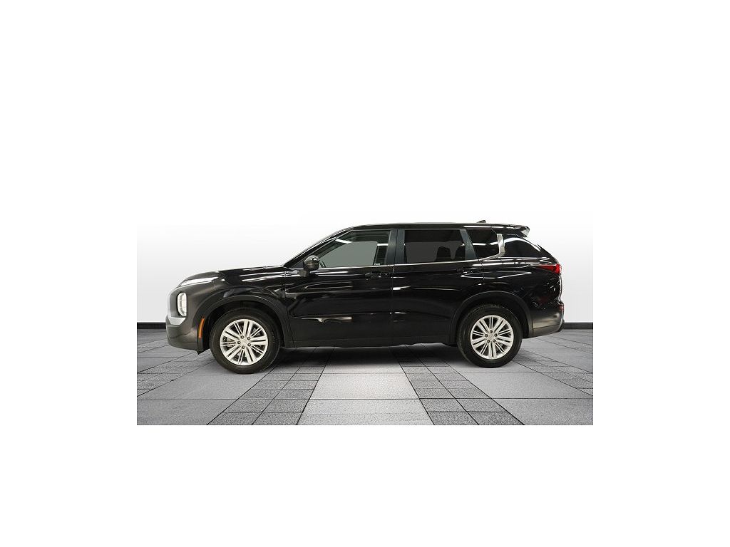 2024 Mitsubishi Outlander ES