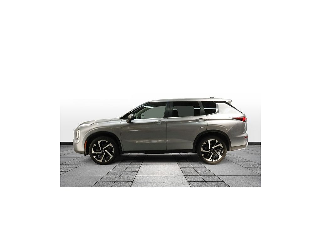 2023 Mitsubishi Outlander Black Edition