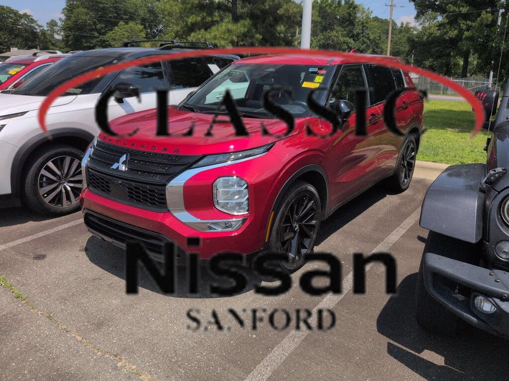 2023 Mitsubishi Outlander SE