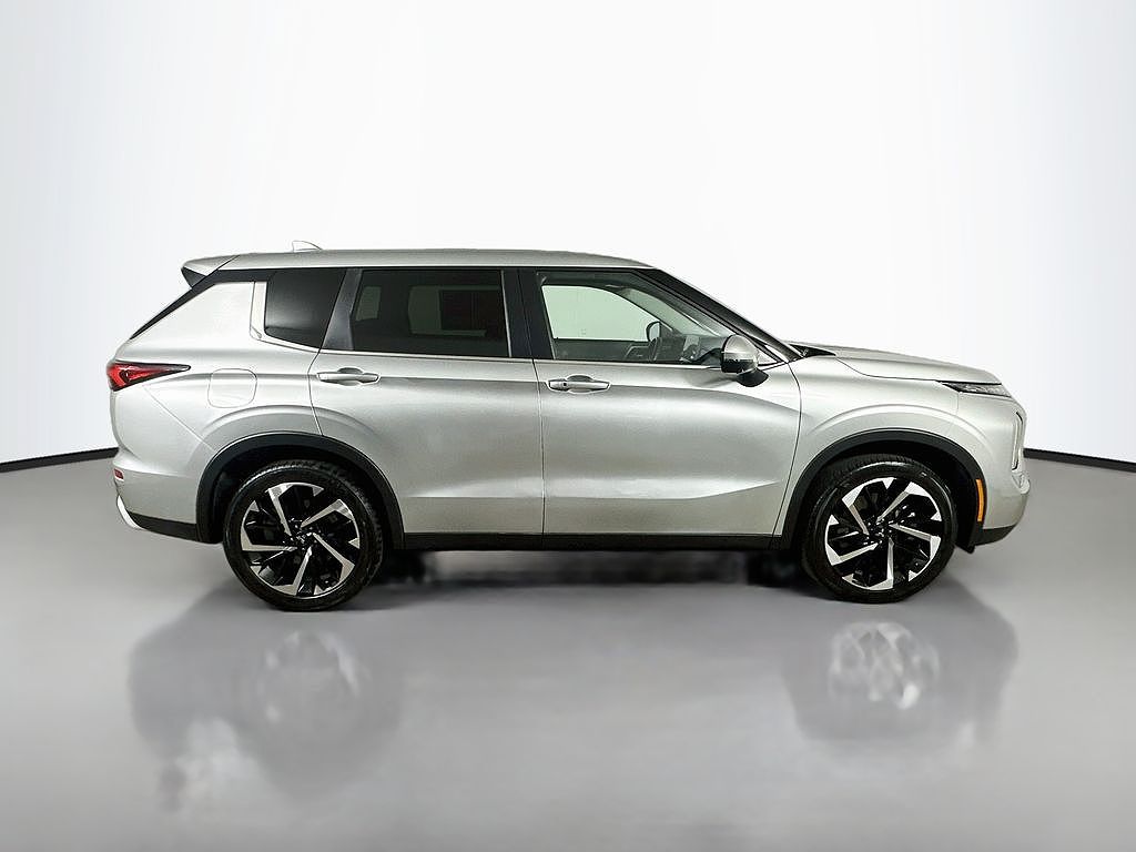 2024 Mitsubishi Outlander Black Edition