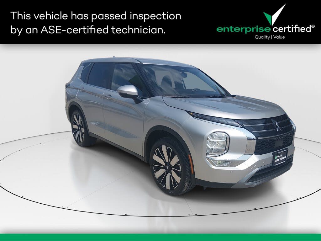 2025 Mitsubishi Outlander SE