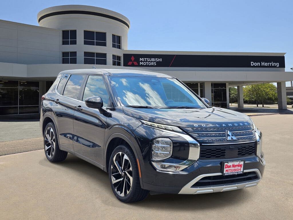 2024 Mitsubishi Outlander Black Edition