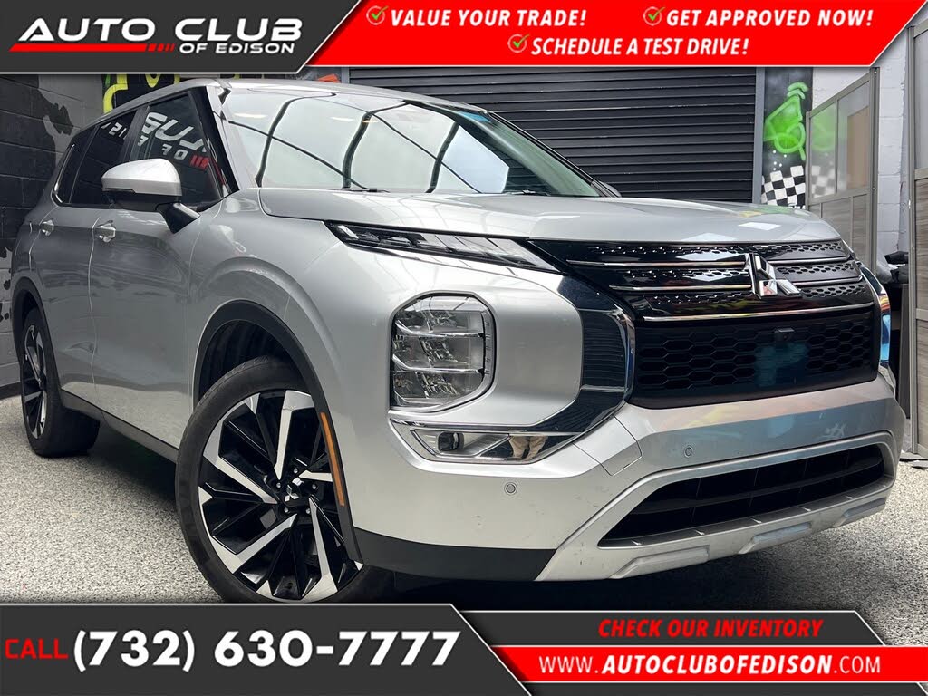2024 Mitsubishi Outlander Black Edition
