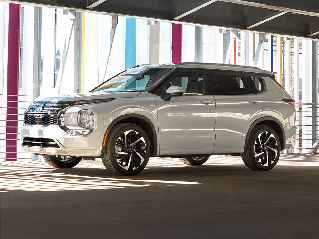 2024 Mitsubishi Outlander Black Edition