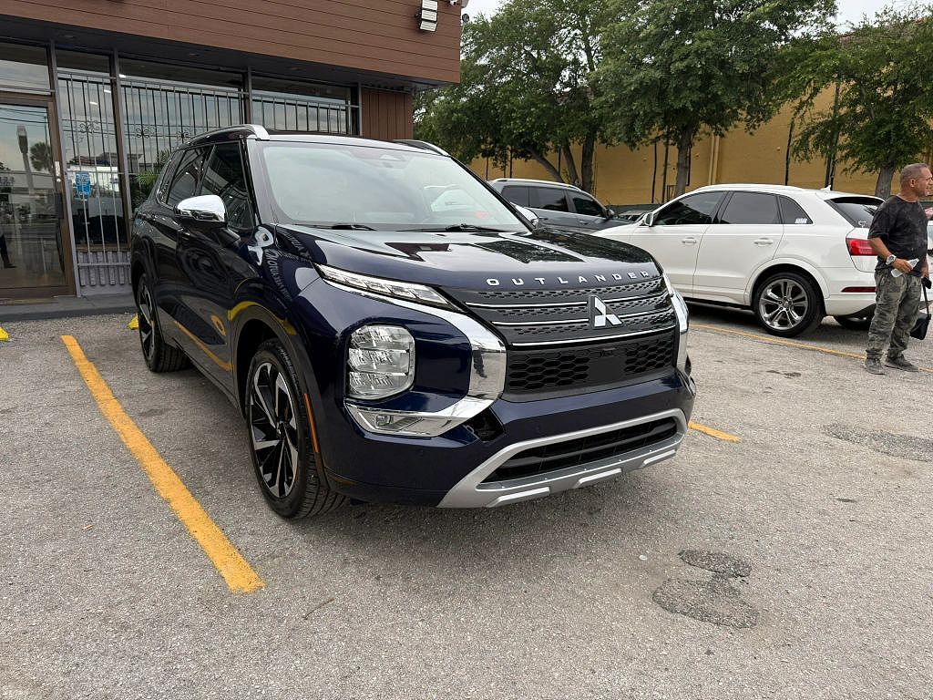 2023 Mitsubishi Outlander SEL Black Edition