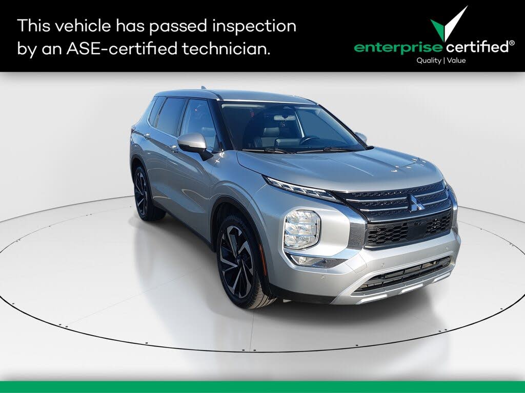2024 Mitsubishi Outlander SE