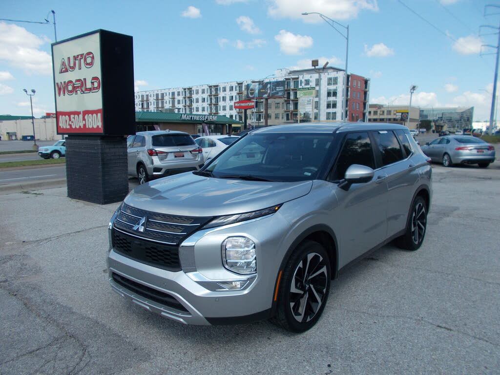 2024 Mitsubishi Outlander Black Edition