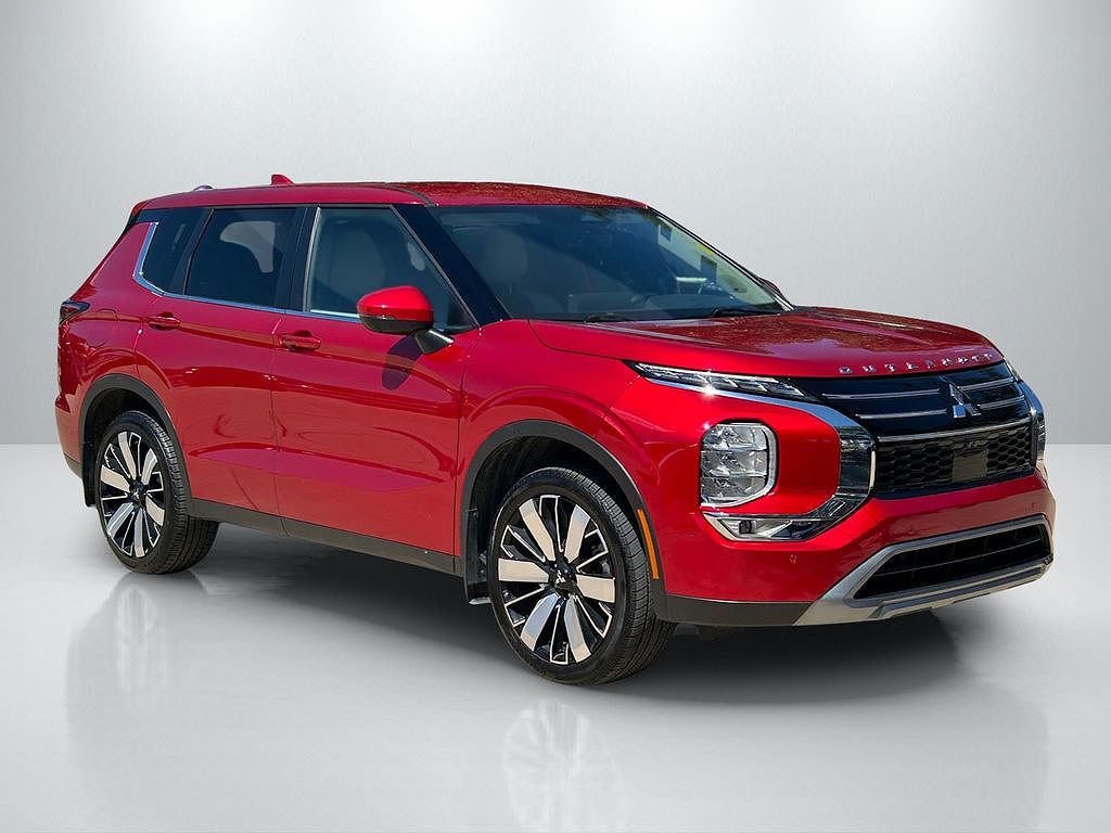 2025 Mitsubishi Outlander SE