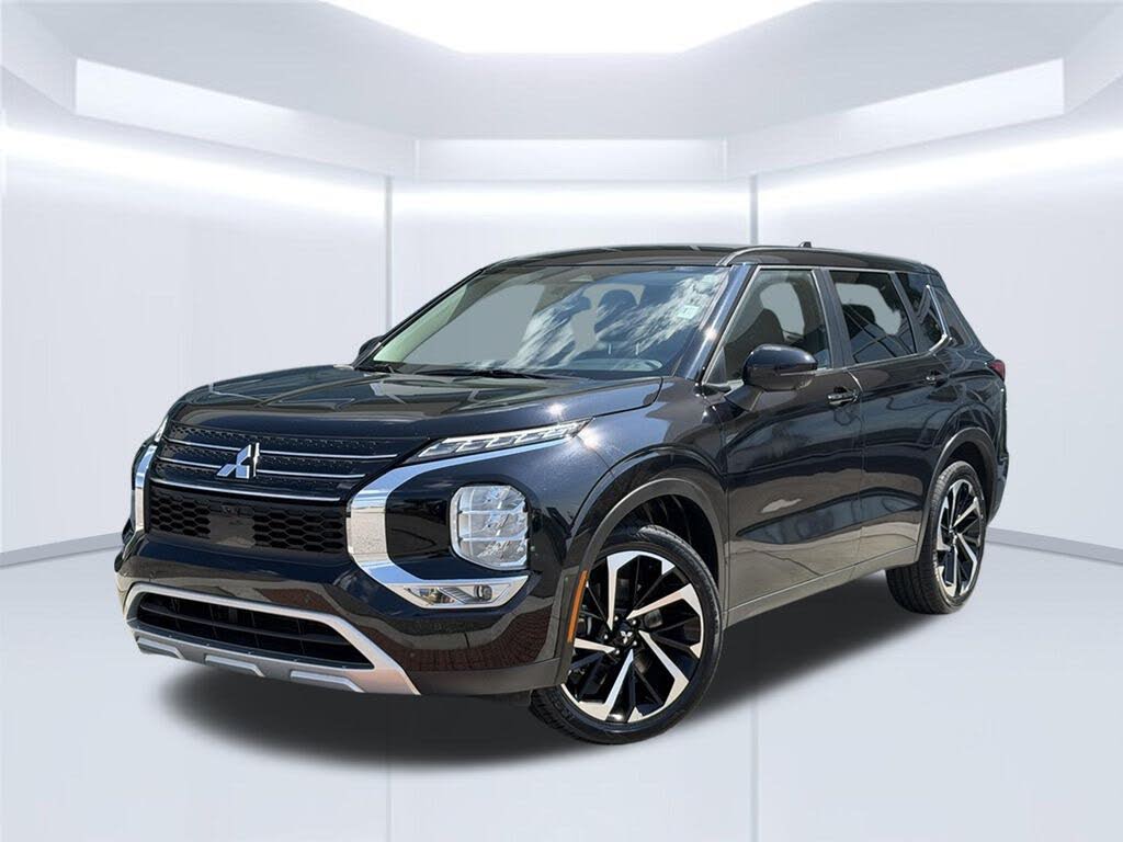 2024 Mitsubishi Outlander Black Edition