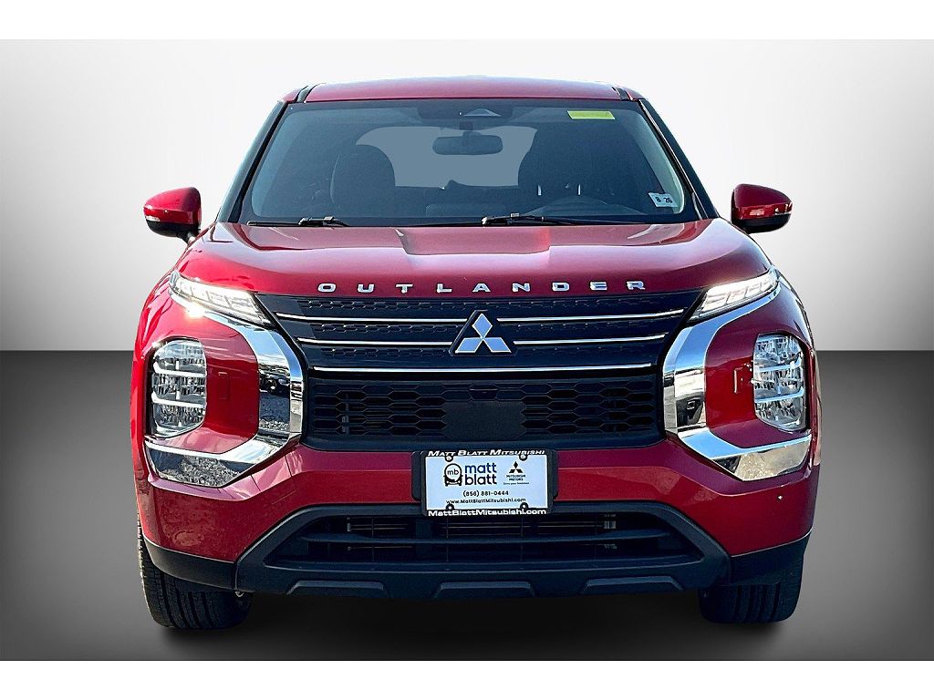 2022 Mitsubishi Outlander ES