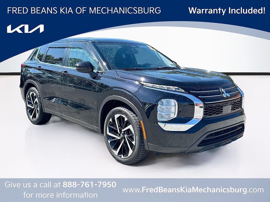2022 Mitsubishi Outlander ES