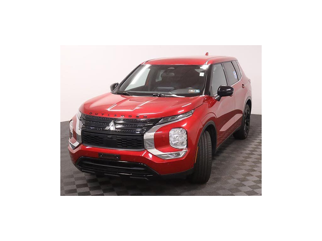 2023 Mitsubishi Outlander SE