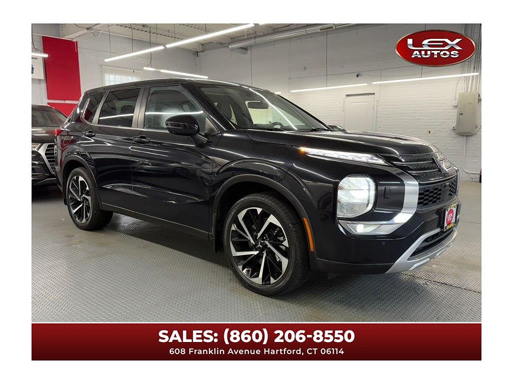 2022 Mitsubishi Outlander Black Edition
