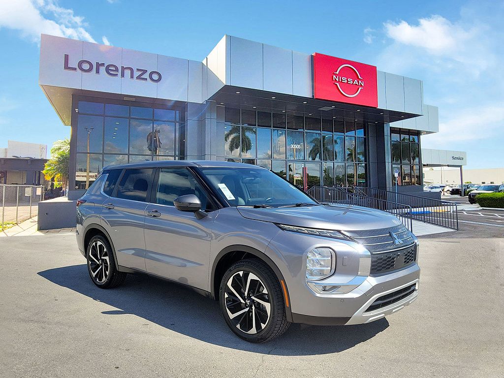 2022 Mitsubishi Outlander Black Edition