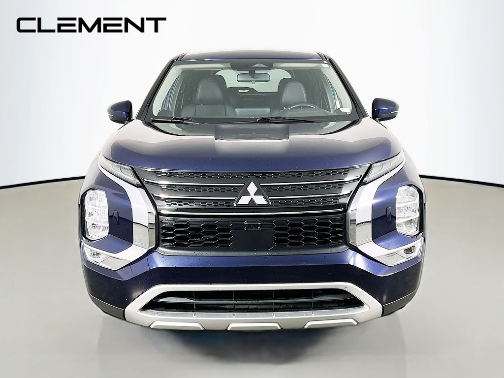 2023 Mitsubishi Outlander Black Edition