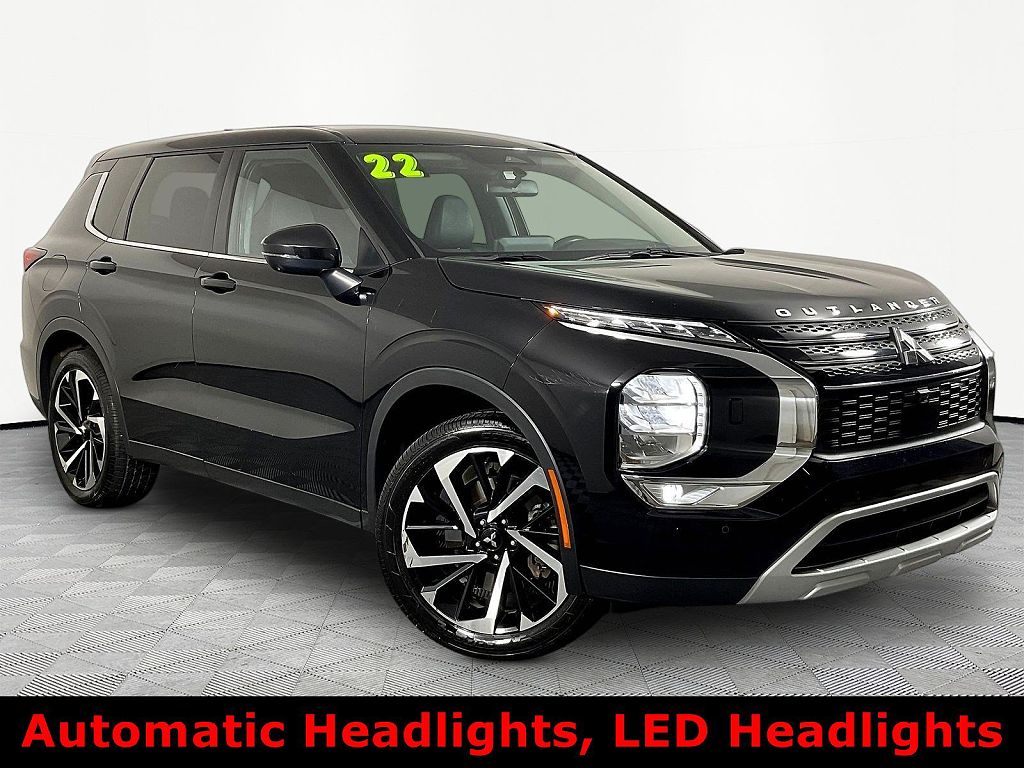 2022 Mitsubishi Outlander SE