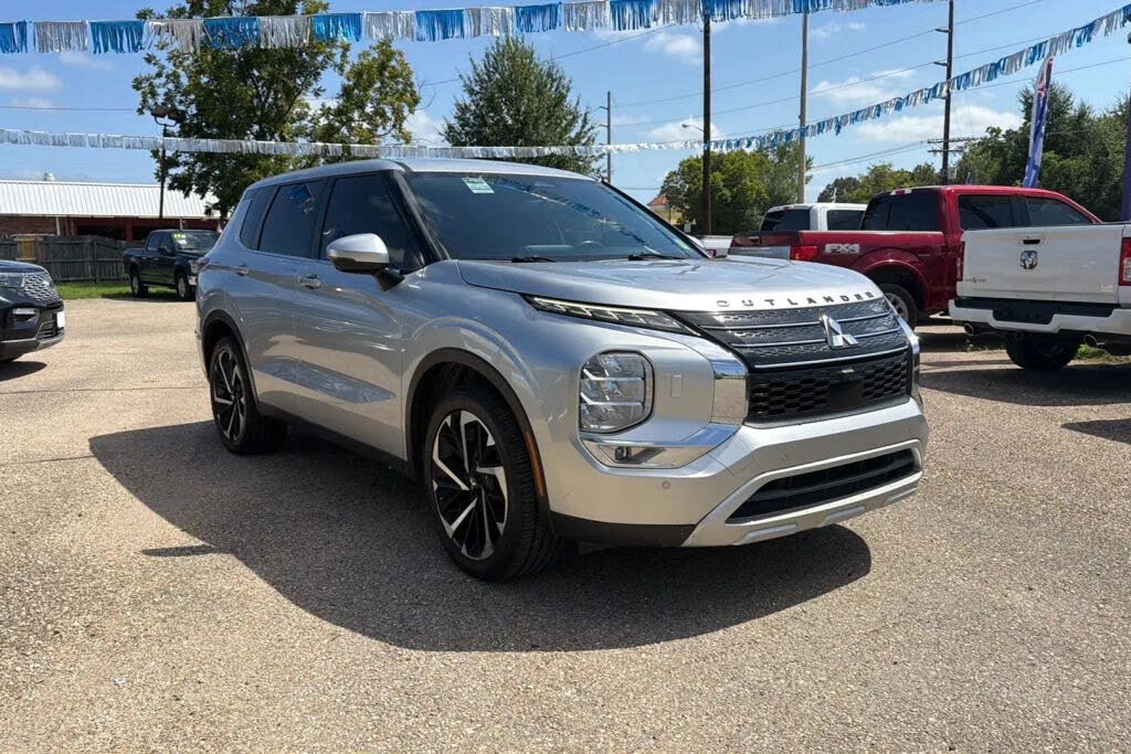2022 Mitsubishi Outlander Black Edition