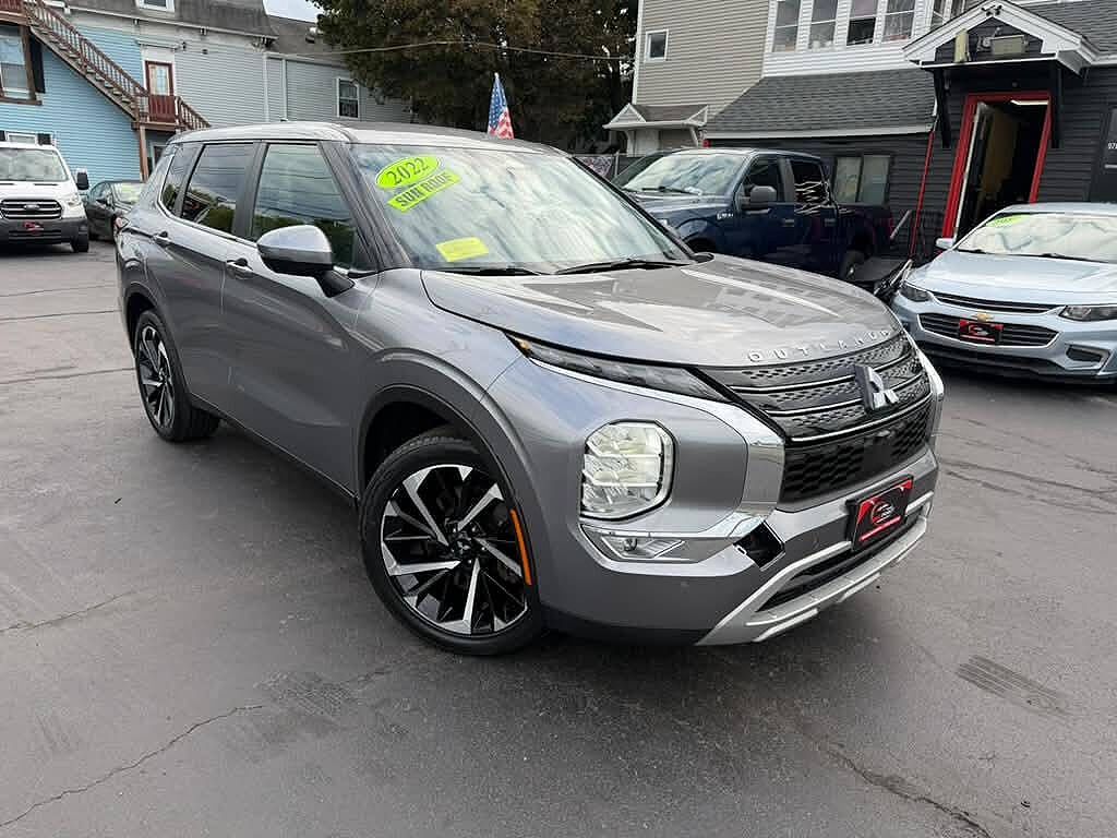 2022 Mitsubishi Outlander Black Edition