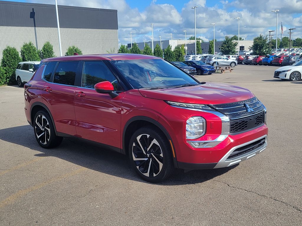 2022 Mitsubishi Outlander Black Edition