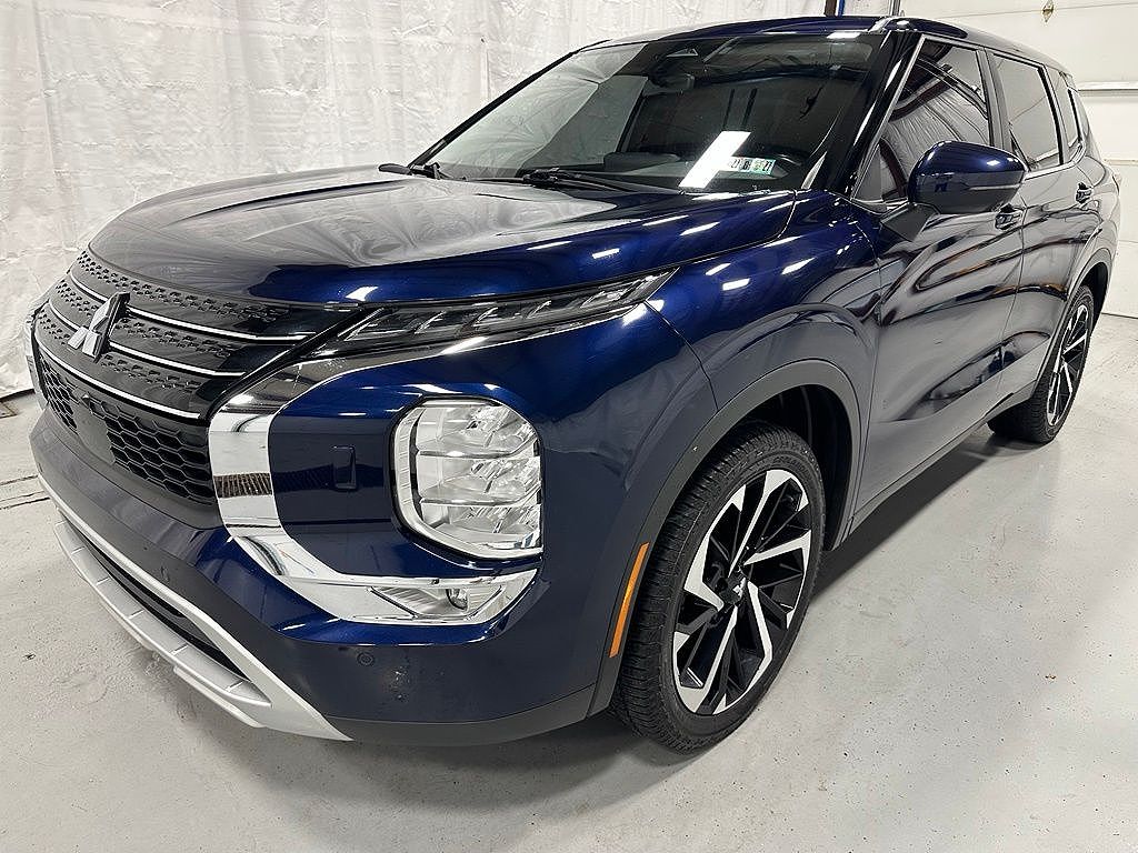 2022 Mitsubishi Outlander SE