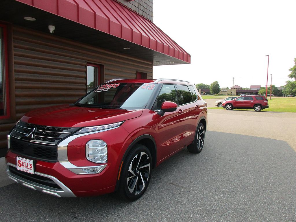 2023 Mitsubishi Outlander SEL