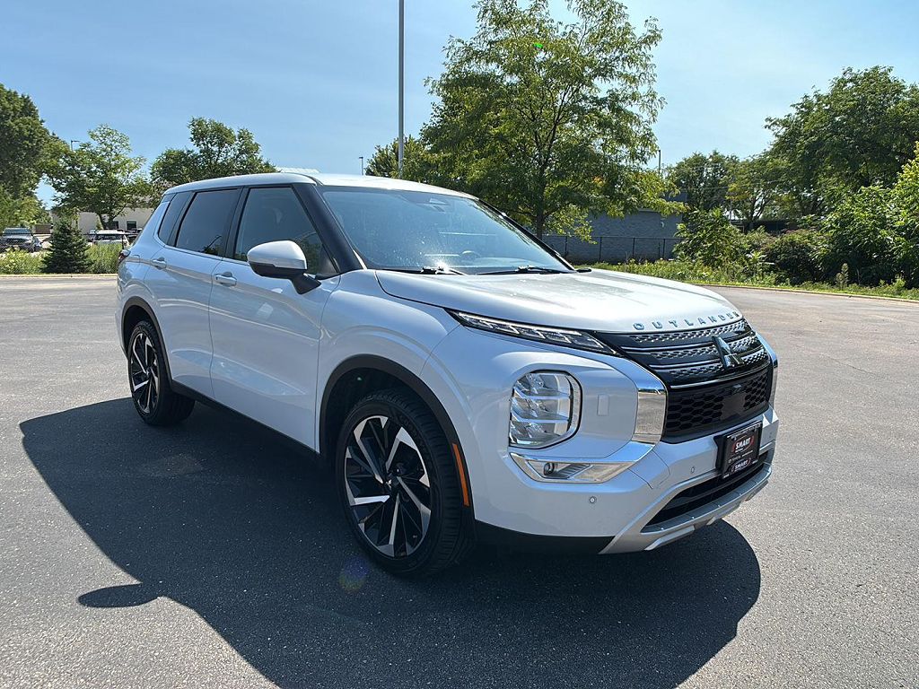 2024 Mitsubishi Outlander Black Edition