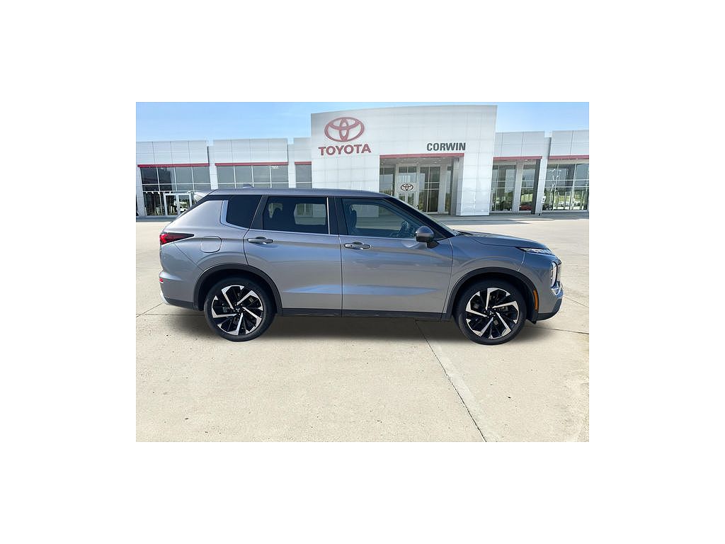 2024 Mitsubishi Outlander SE