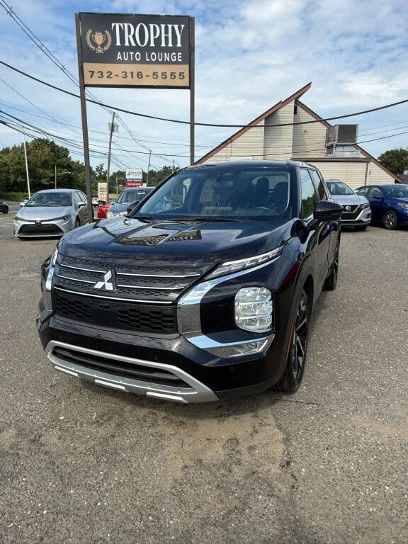 2024 Mitsubishi Outlander Black Edition