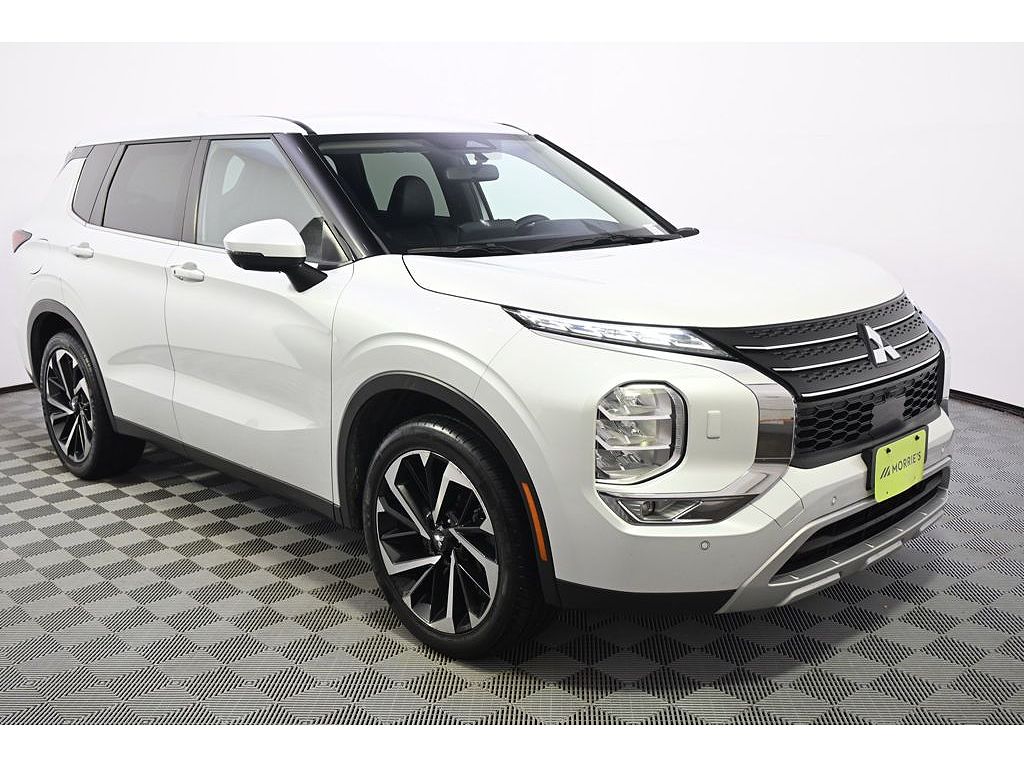 2024 Mitsubishi Outlander Black Edition