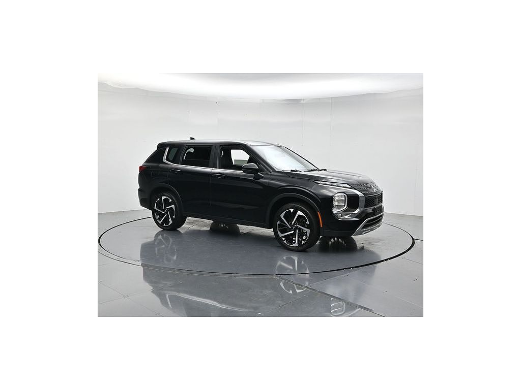 2024 Mitsubishi Outlander Black Edition