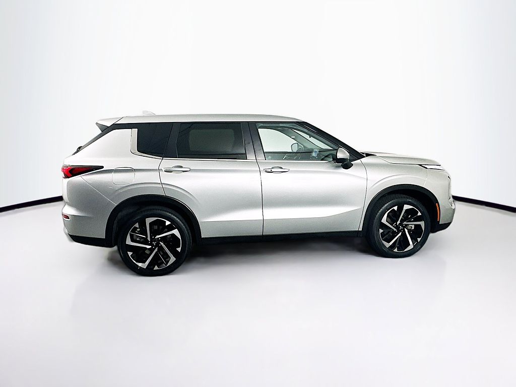 2024 Mitsubishi Outlander Black Edition
