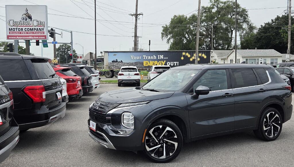 2024 Mitsubishi Outlander Black Edition