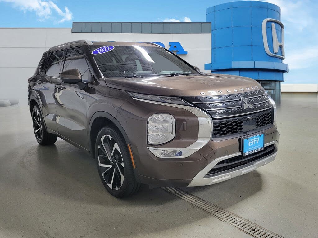 2022 Mitsubishi Outlander SEL