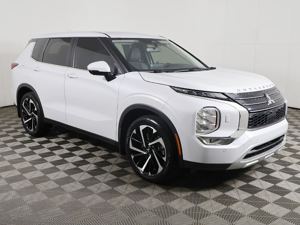 2024 Mitsubishi Outlander Black Edition