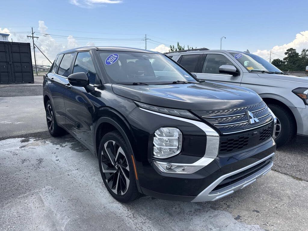 2024 Mitsubishi Outlander Black Edition