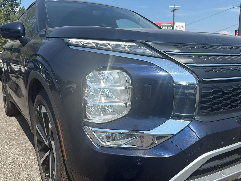 2024 Mitsubishi Outlander Black Edition