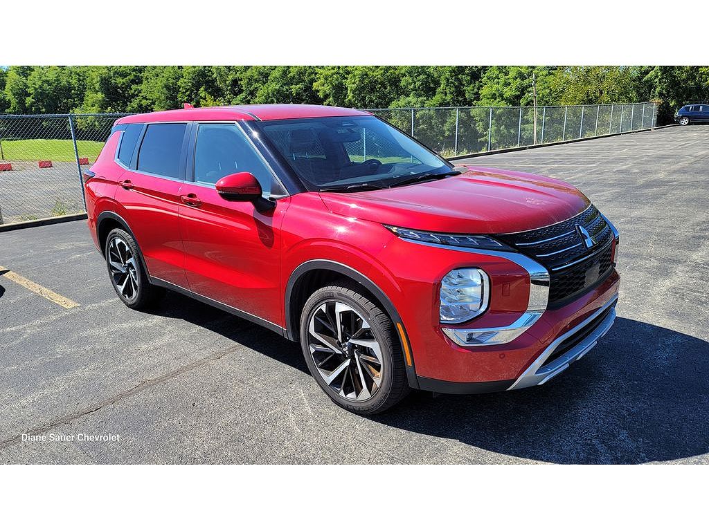 2024 Mitsubishi Outlander SE