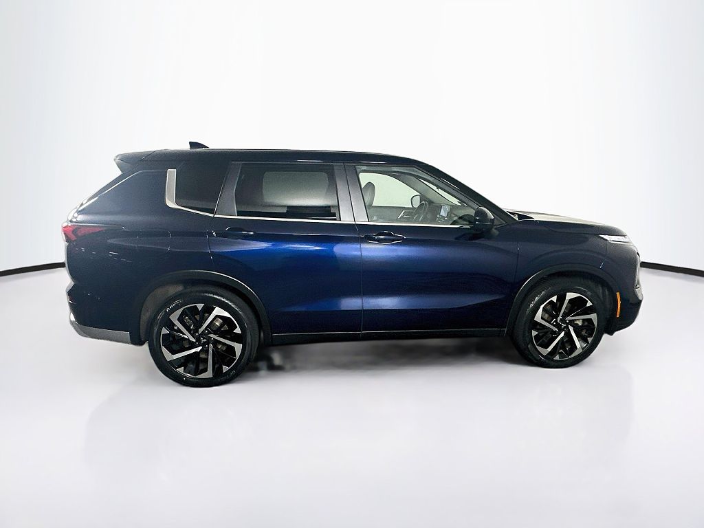 2024 Mitsubishi Outlander Black Edition