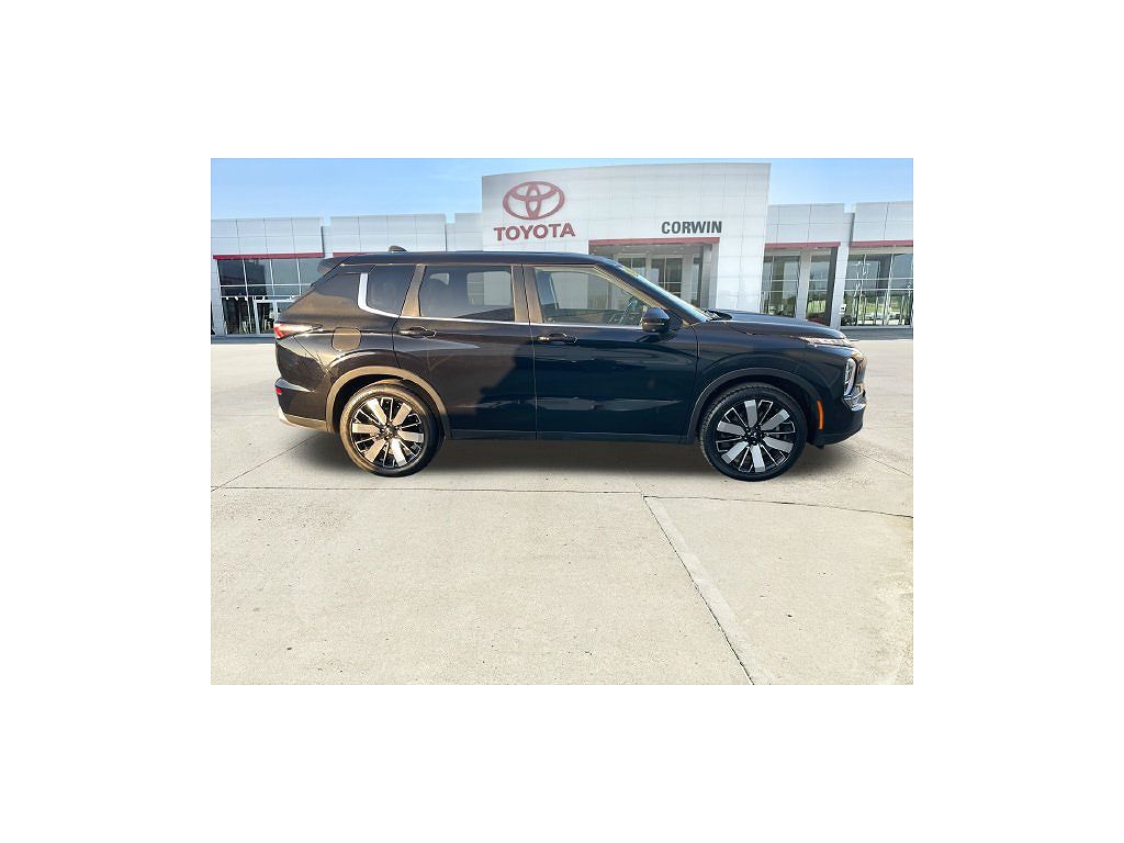 2025 Mitsubishi Outlander Trail Edition